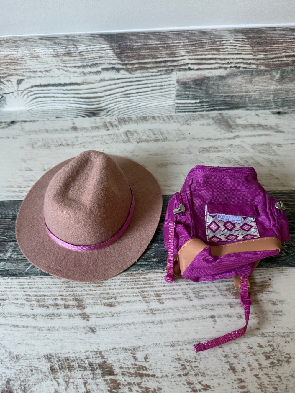 American Girl of the Year Doll KIRA Kira’s Accessories 18” Doll HAT & Backpack